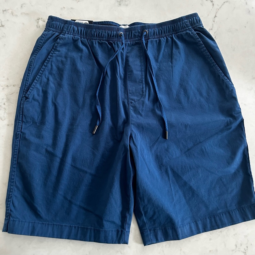 Gap navy blue pull on shorts
